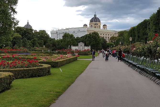 Scenic Private Transfer From Prague to Vienna or Vienna to Prague - Customizable Experiences