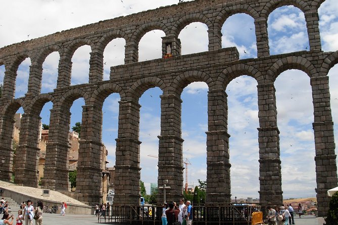 Segovia Walking Tour Review: A Historical Experience - Duration and Historical Insights