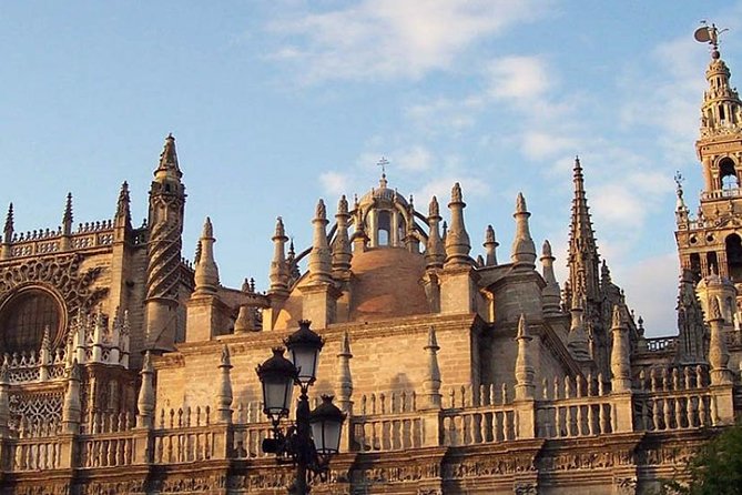 Seville Cathedral, Alcazar, and Jewish Quarter Skip-the-Line Combo Tour - Explore Sevilles Cultural Heritage