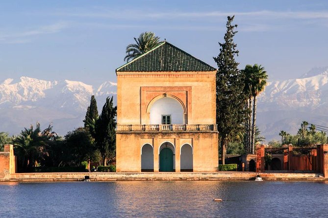Shuttle From Marrakech Airport to Hotels // Riads Medina - Improving Service Quality