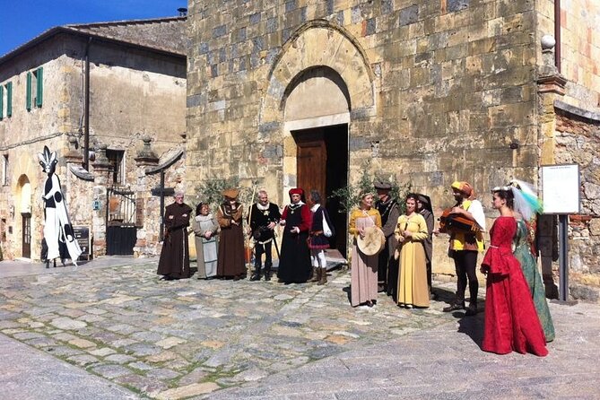 Siena and San Gimignano and Chianti Wine Small-Group Tour From Lucca - Meeting Point and Pickup