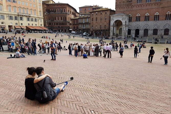 Siena Scavenger Hunt and Highlights Self-Guided Tour - Tour Duration and Itinerary