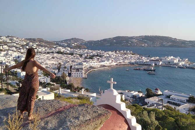 Small-Group Armenistis Lighthouse Sunset Tour in Mykonos - Scenic Views of Mykonos Town