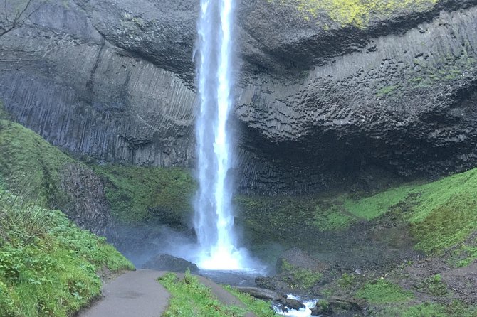Small Group: Columbia River Gorge Waterfalls and Mt Hood Day Tour From Portland - Exploring the Columbia River Gorge and Mt Hood