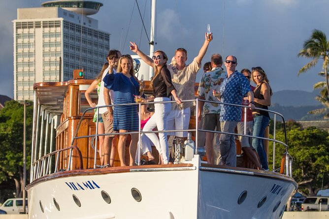 Sunset Cocktail Cruise on a Classic Yacht - Sunset Ambience and Views