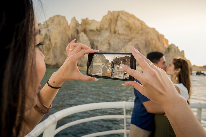 Sunset Premier Dinner Cruise With Show, DJ and Live Music - Sunset Experience