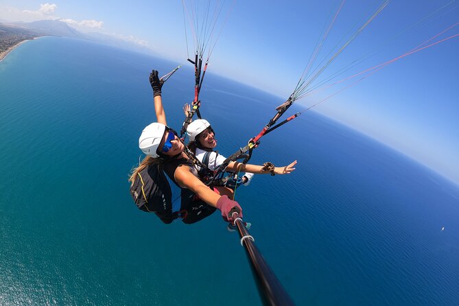 Tandem Paragliding Flight in Taormina - Pilot Expertise and Safety