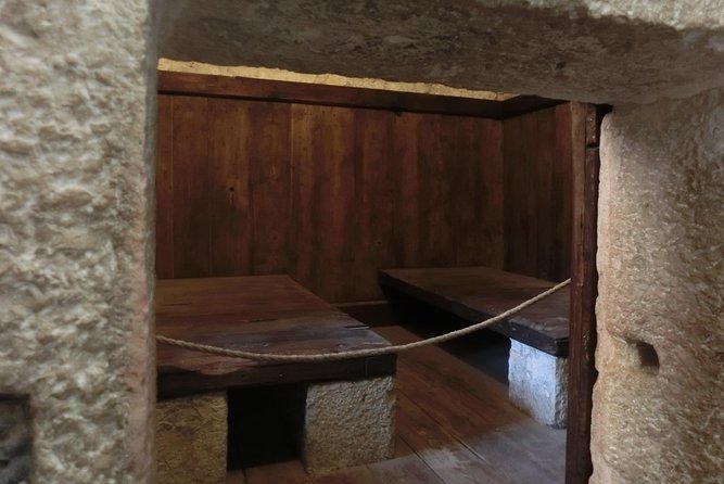 The Secret of the Doges Palace Skip the Line Private Tour - Historic Accounts of Doges Palace