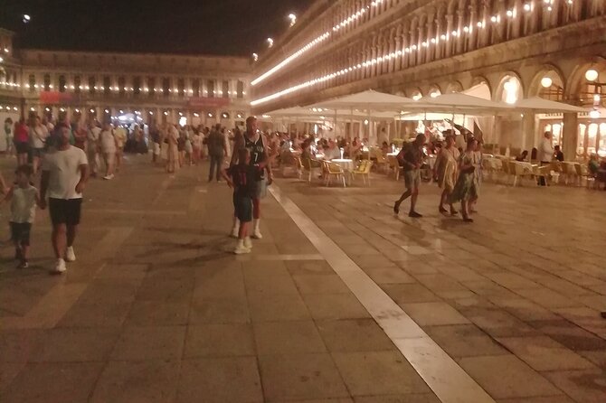 Tour of Venice Between Art, History, Legend and Secrets - Venetian History and Culture