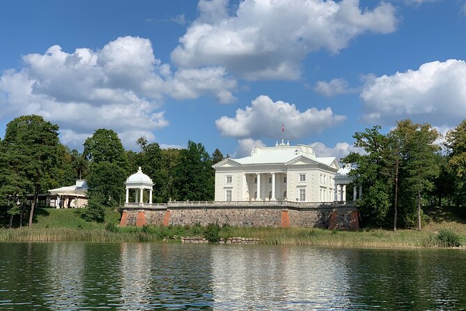 Tour Out of Vilnius: Paneriai Holocaust Park, Trakai, Kaunas - Experiencing Pazaislis Monastery