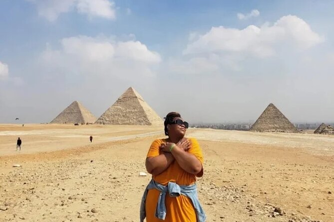 Tour to Giza Pyramids, Valley Temple, Sphinx With Private Guide - Exploring the Giza Pyramids
