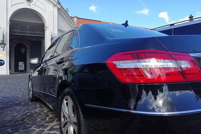 Transfer to Porto From Lisbon With Stop in Fátima or Coimbra (1hour) - Destination Overview: Fátima or Coimbra