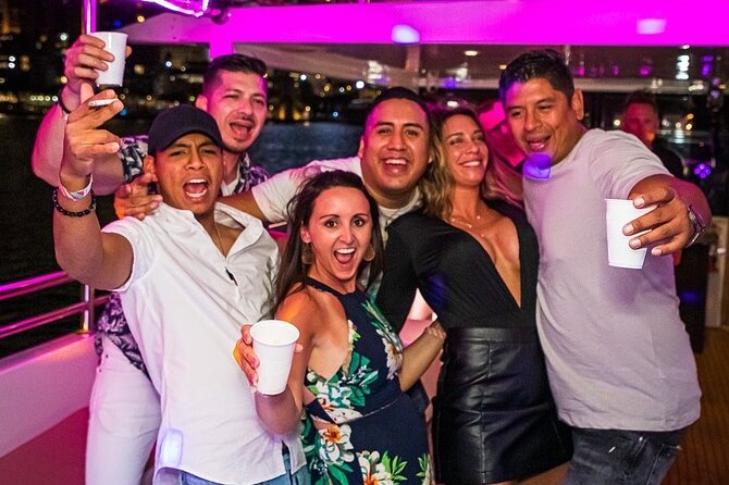 Ultimate Party in Miami : Boat Party, Party Bus & Nightclub - Customer Reviews