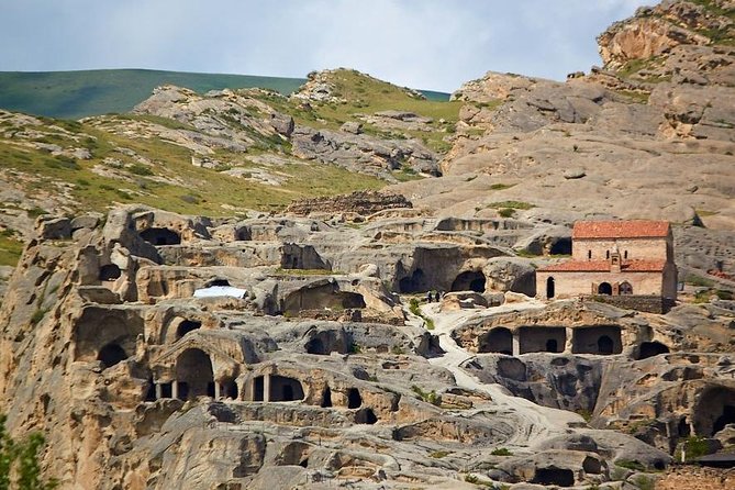 Uplistsikhe Cave-Town and Mtskheta Private Tour With Included Traditional Lunch - Private Transportation