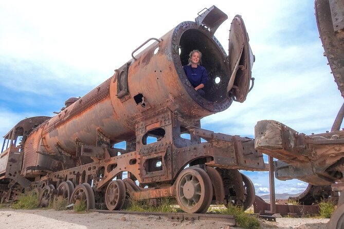 Uyuni Salt Flats Full Day From La Paz City - Breathtaking Scenery and Photo Opportunities