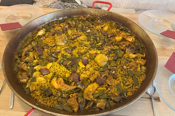 Valencian Paella Class With Welcome Drinks and Tapas - Host Responses to Constructive Criticism