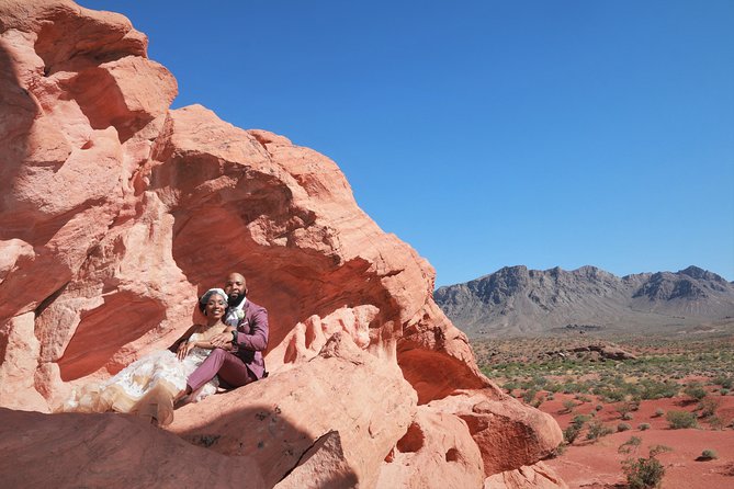 Valley of Fire Wedding by Private Limousine - Language and Accessibility