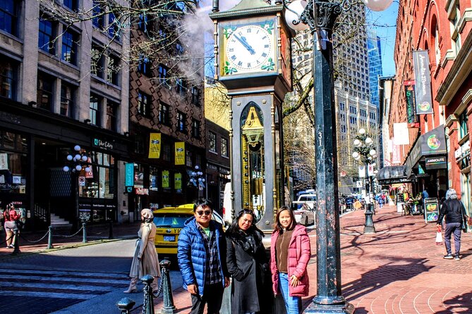 Vancouver Mini Tour With Whistler Transfer One Way Private - Exploring Gastown and Chinatown