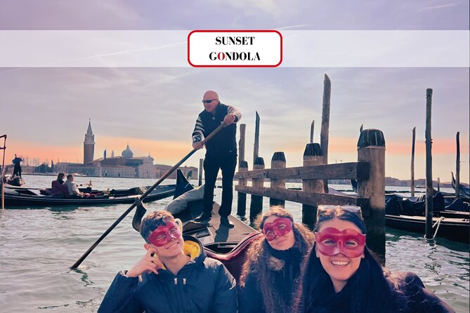 Venice: Romantic Sunset Gondola Ride - Guest Reviews and Feedback