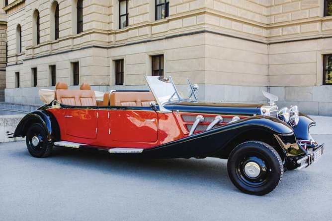 Vintage Cars Prague - Sightseeing Tour 90MIN / 1-6 Pers. - Positive Experiences