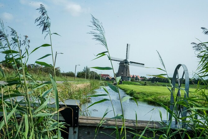 Volendam: E-Bike Rental With Suggested Countryside- and Fisherman Village Route - Bike Selection and Suitability