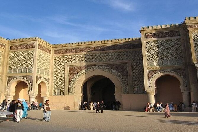 Volubilis and Meknes Day Trip From Fez - Accessibility Considerations