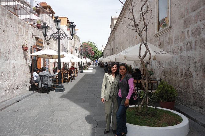 Walking Tour Arequipa Including Santa Catalina Monastery - Exploring Arequipas Colonial Heritage