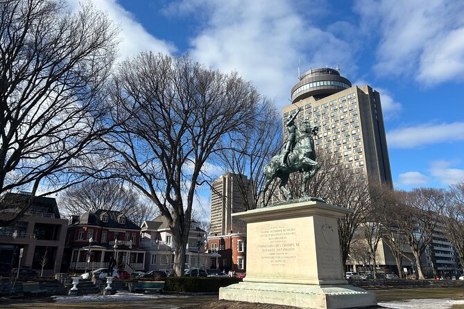 Walking Tour: Crimes, Revelations & Anecdotes in Quebec - Meeting Point and Duration