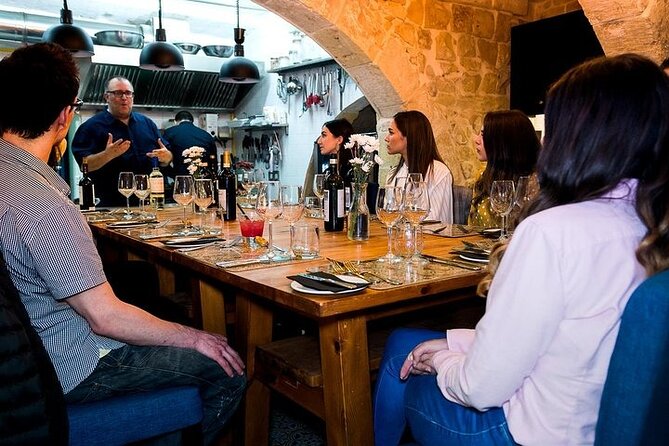 Wine Tasting & Open Kitchen Dinner in 17 Mons Vella - Immersive Experience