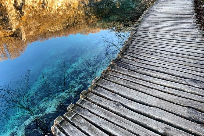 Zadar to Zagreb Private Transfer With a Visit to Plitvice Lakes - Exploring Plitvice Lakes National Park