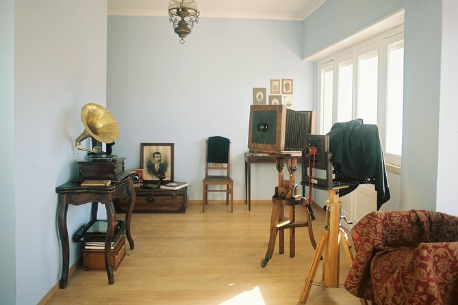 19th Century Photography Experience - Dress-up and Accessories