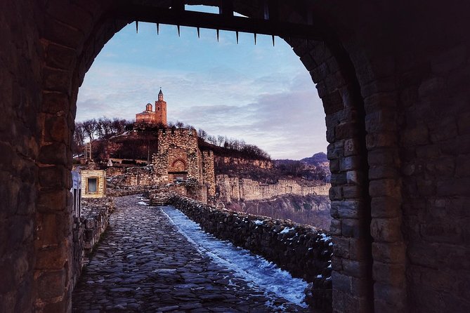 2 Days in Bulgaria Veliko Tirnovo and Arbanasi Village - Relaxation in Nature