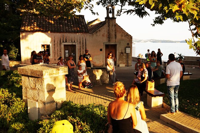 2-Hour Guided Walking Tour in Mlini - What to Expect
