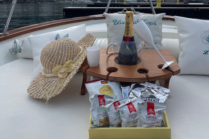 2 Hours Guided Sunset Tour of the Island of Capri With Aperitif - Exceptional Traveler Experiences