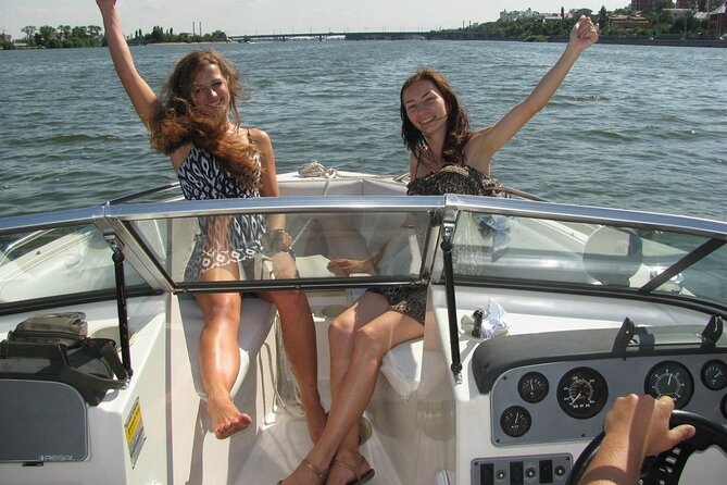 2 Hours Private Boat Tour Como - Additional Tour Information