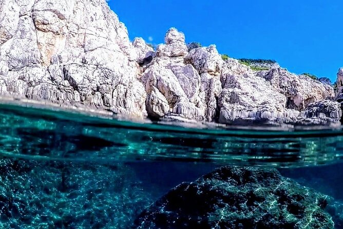 3-Hour Private Boat Tour of the Island of Capri - Cancellation Policy