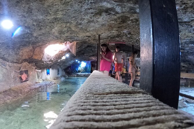 3 Hours Aquarium and Margaritas Islands Excursion - Convenient Meeting and Pickup