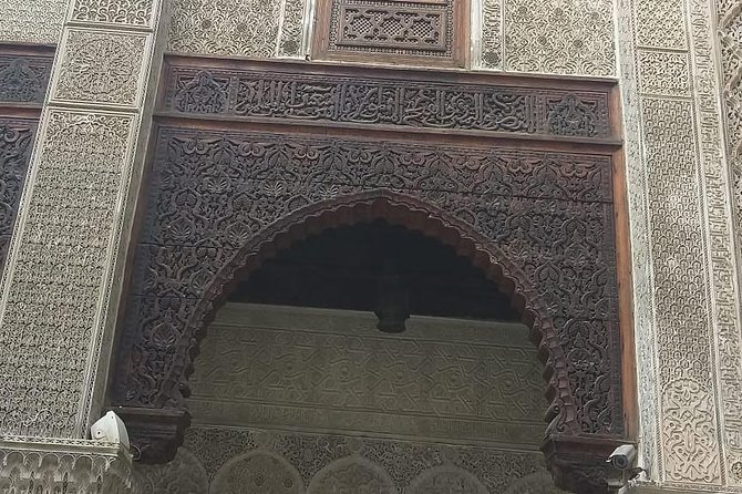 A Unique Experience In Fez With A Guide And A Driver (Full Day) - Meeting Point and Logistics