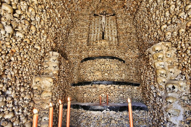 Algarve to Lisbon With Stop at Évora, Bones Chapel and Cork Factory - Booking and Additional Information