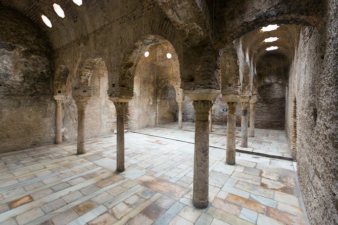 Alhambra and Albaicin+Sacromonte Premium Guided Tour - Traveler Reviews and Feedback