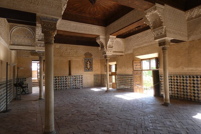 Alhambra Skip the Line Premium Guided Tour - Additional Notes