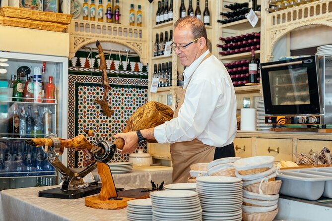 Alicante PRIVATE Food Tour With Locals: 10 Food & Drink Tastings Included - Sustainable and Accessible