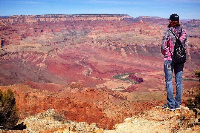 All-day Grand Canyon • Indian Ruins • Volcano • Christian Tour - Exploring the Volcano