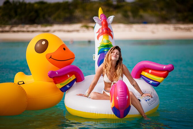 All Inclusive Tulum: 4 Hrs Private in 40 Catamaran Bali - Meeting and Pickup