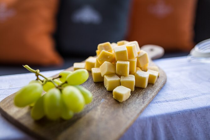 Amsterdam Walking Tour and Cruise With Drinks and Cheese Tasting - Review Highlights