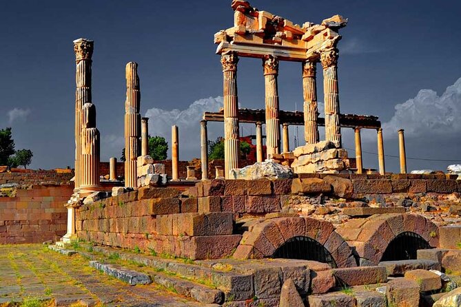 Ancient Pergamon Tour From Izmir - Scenic Views and Insights