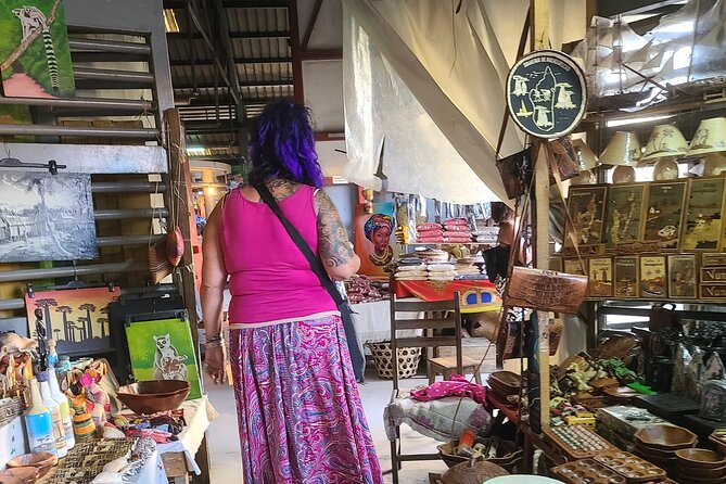 Antananarivo: Lemurs Park & City Tour - Discovering Antananarivo City