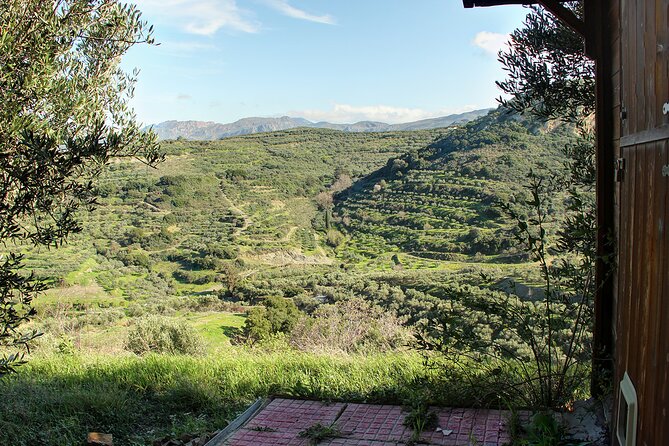 Battle of Crete WW2 Private Tour (Price per Group of 6) - Flexible Tour Structure