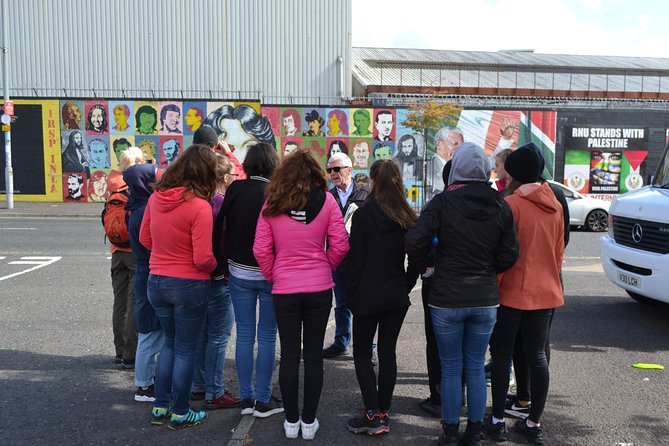Belfast Iconic Mural Taxi Tour Private 2hr Adventure - Inclusive Round-Trip Transfers