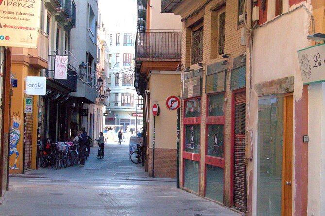 Between Two Gates: A Self-Guided Audio Tour in Valencia - Feedback From Other Travelers